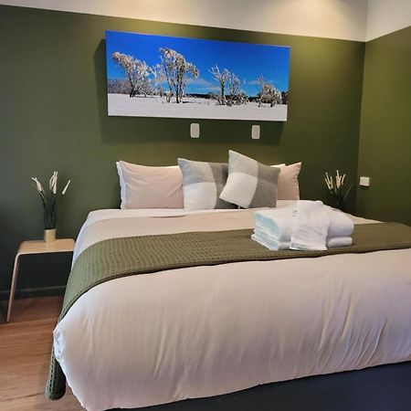 The Bright Motor Inn Bagian luar foto